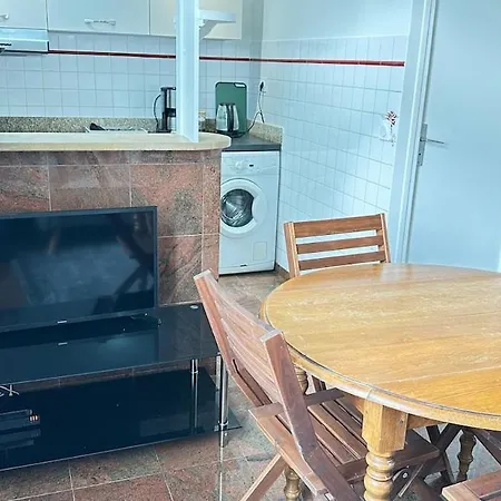 Mezzanine 17 Rue De La Fraternite 2 Avec Parking Apartment *